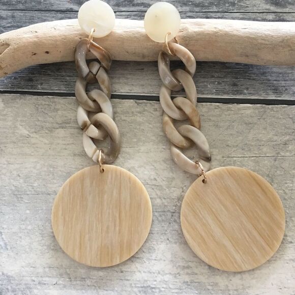 Long Acrylic disk and chain link earrings - Picture 1 of 4